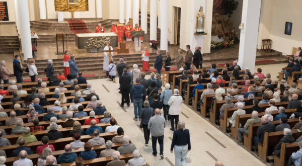 Liturgia Wielkiego Piątku 2025 [GALERIA]